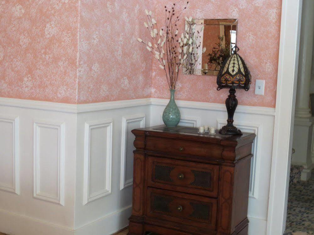 Carriage House Bed & Breakfast Уинона Экстерьер фото